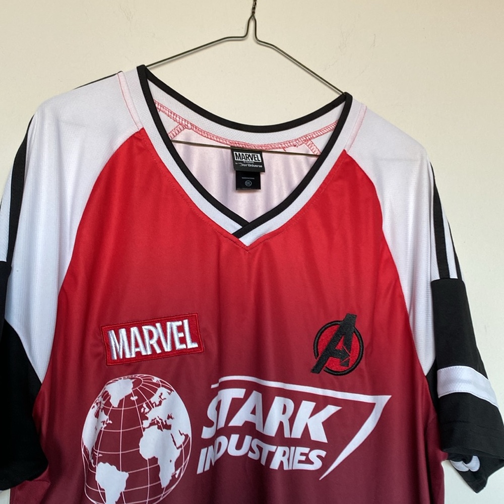 Marvel Jersey Size 2XL - Picture 5 of 9